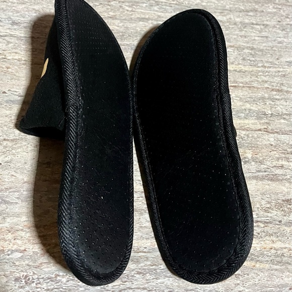NWOT True Religion black and gold slippers - Picture 8 of 11